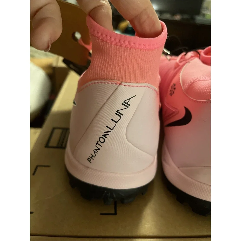 Nike Pink Cleats Phantom Luna